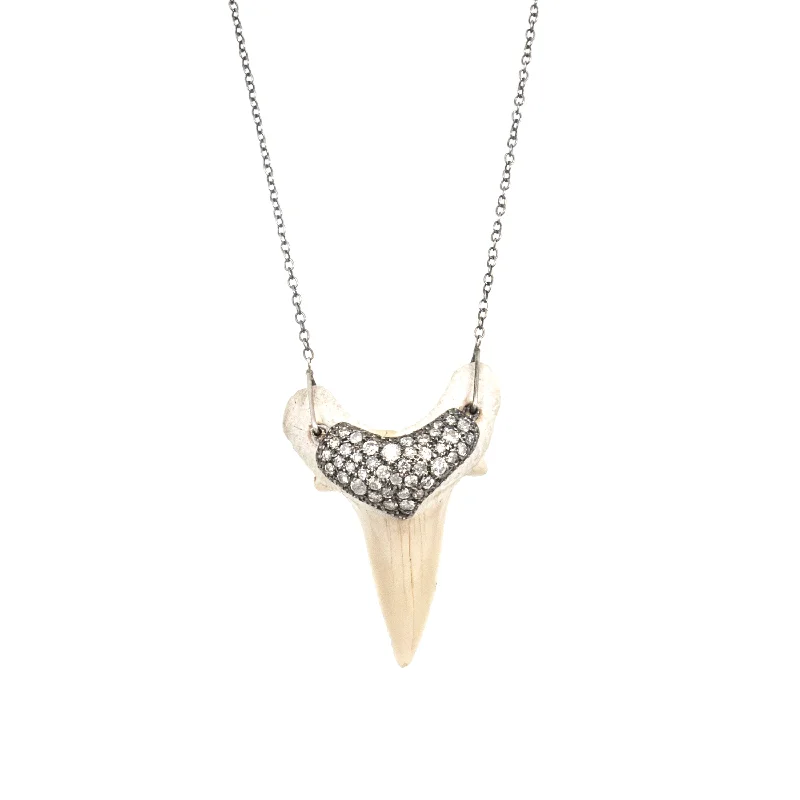 Minimalist Pearl Necklace-Shark Tooth Necklace