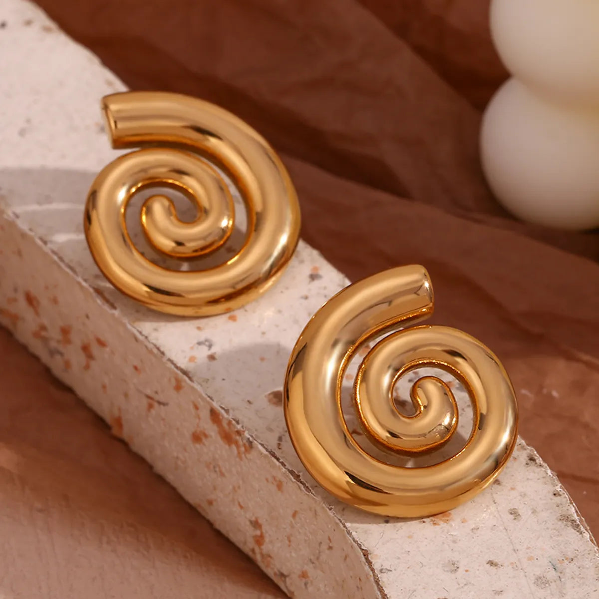 1 Pair Vintage Style Simple Style Solid Color Plating Stainless Steel 18k Gold Plated Ear Studs