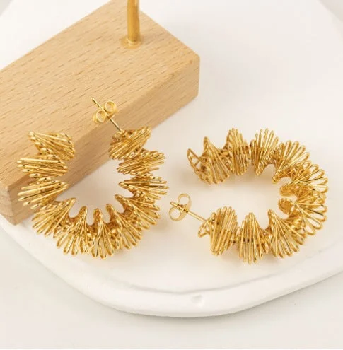 E166-Irregular-2 Spring Earrings Gold