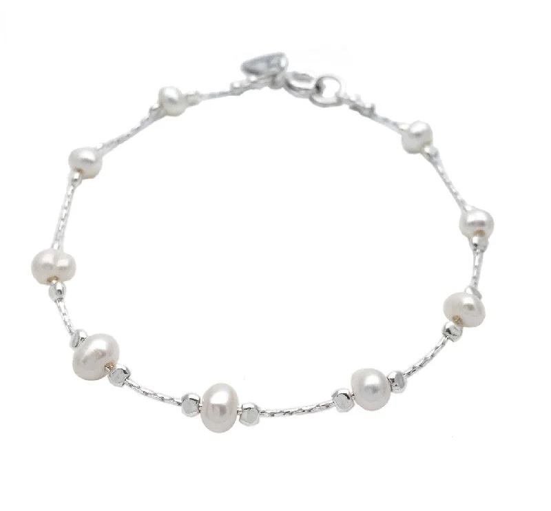 Personalized Beaded Bracelet-Aviv Delicate Pearl Bracelet