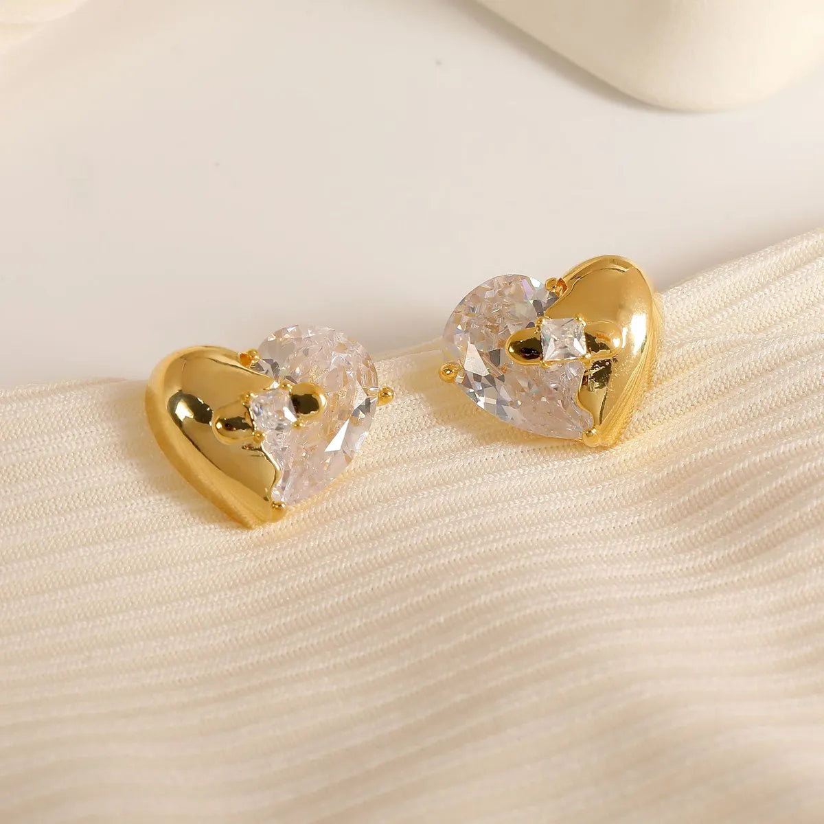 1 Pair Simple Style Commute Solid Color Plating Inlay Copper Zircon 18K Gold Plated Ear Studs