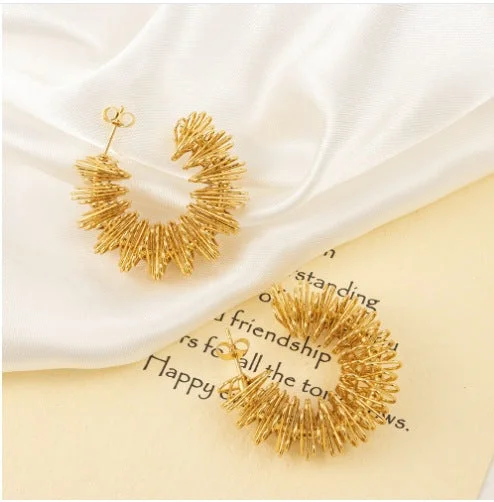 E116-Irregular-1 Spring Earrings Gold