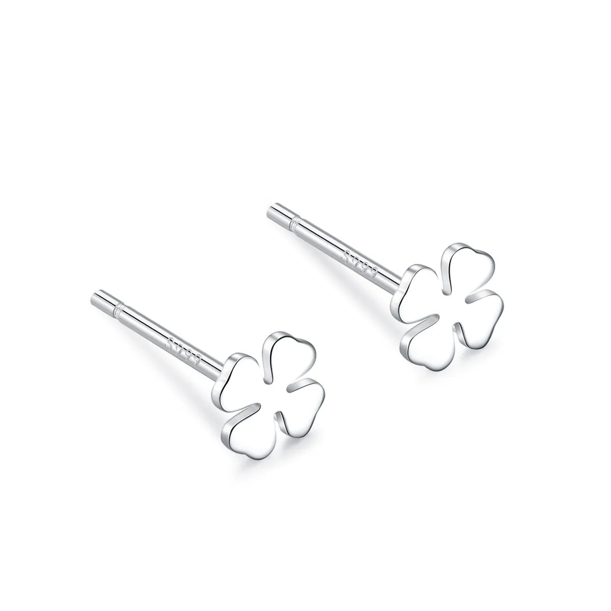 Four leaf clover ear stud